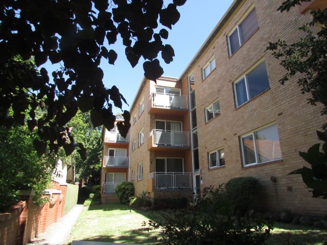 **Spacious and Sunny**