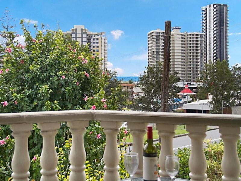 3/37 Garrick Street COOLANGATTA QLD, Coolangatta - Thumbnail 3
