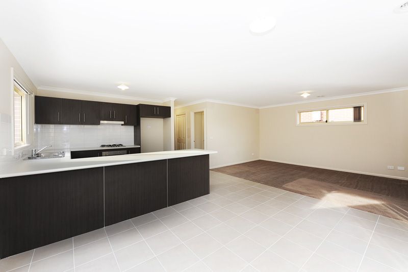 6 Shield Road, Point Cook - Thumbnail 7