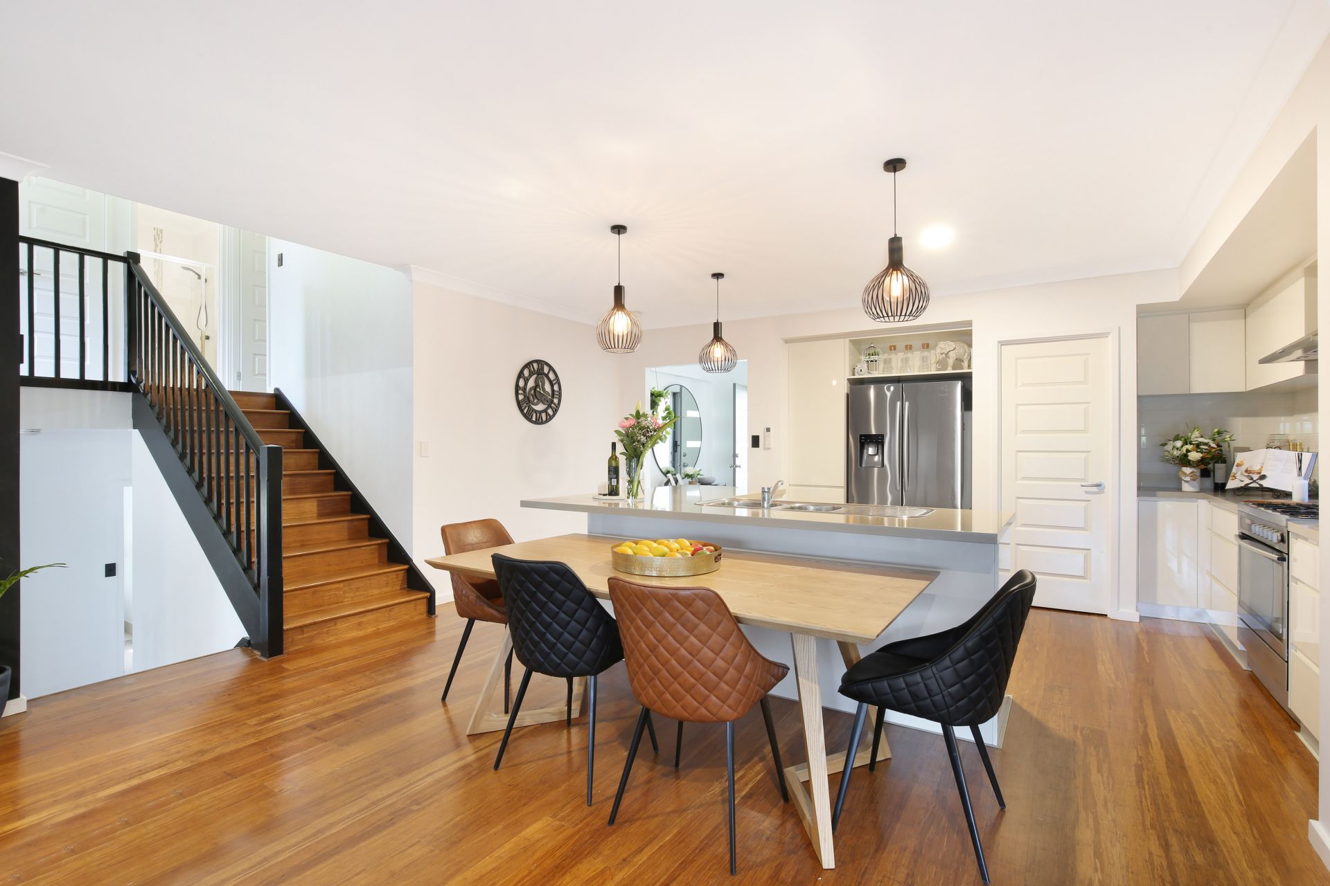 Real Estate For Sale 2 Mallon Avenue Horsley , NSW