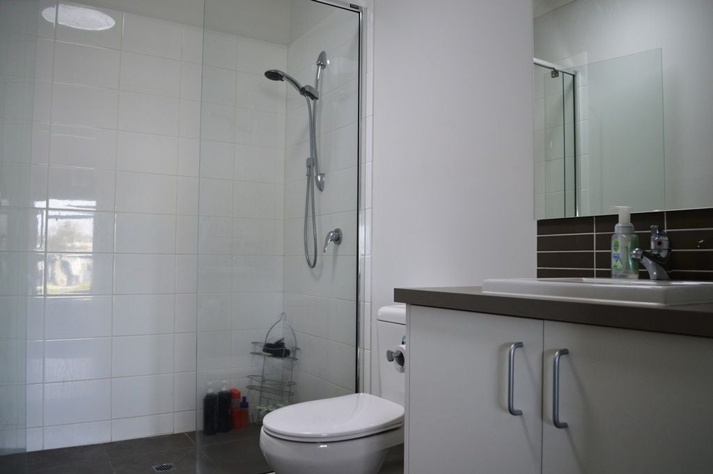 PERFECTLY LOCATED, LOW MAINTENANCE & BEAUTIFULLY PRESENTED   *Insp Thu 7th Jul & 4:30pm & Sat 9th Jul @ 10:25am*