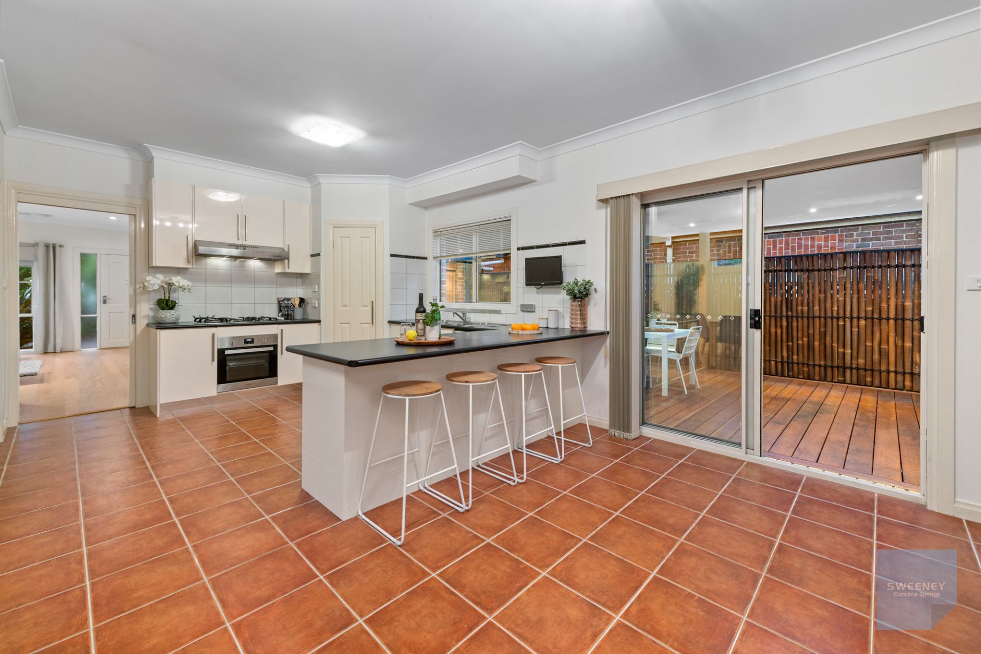 10 Eppalock Circuit, Caroline Springs - Thumbnail 6