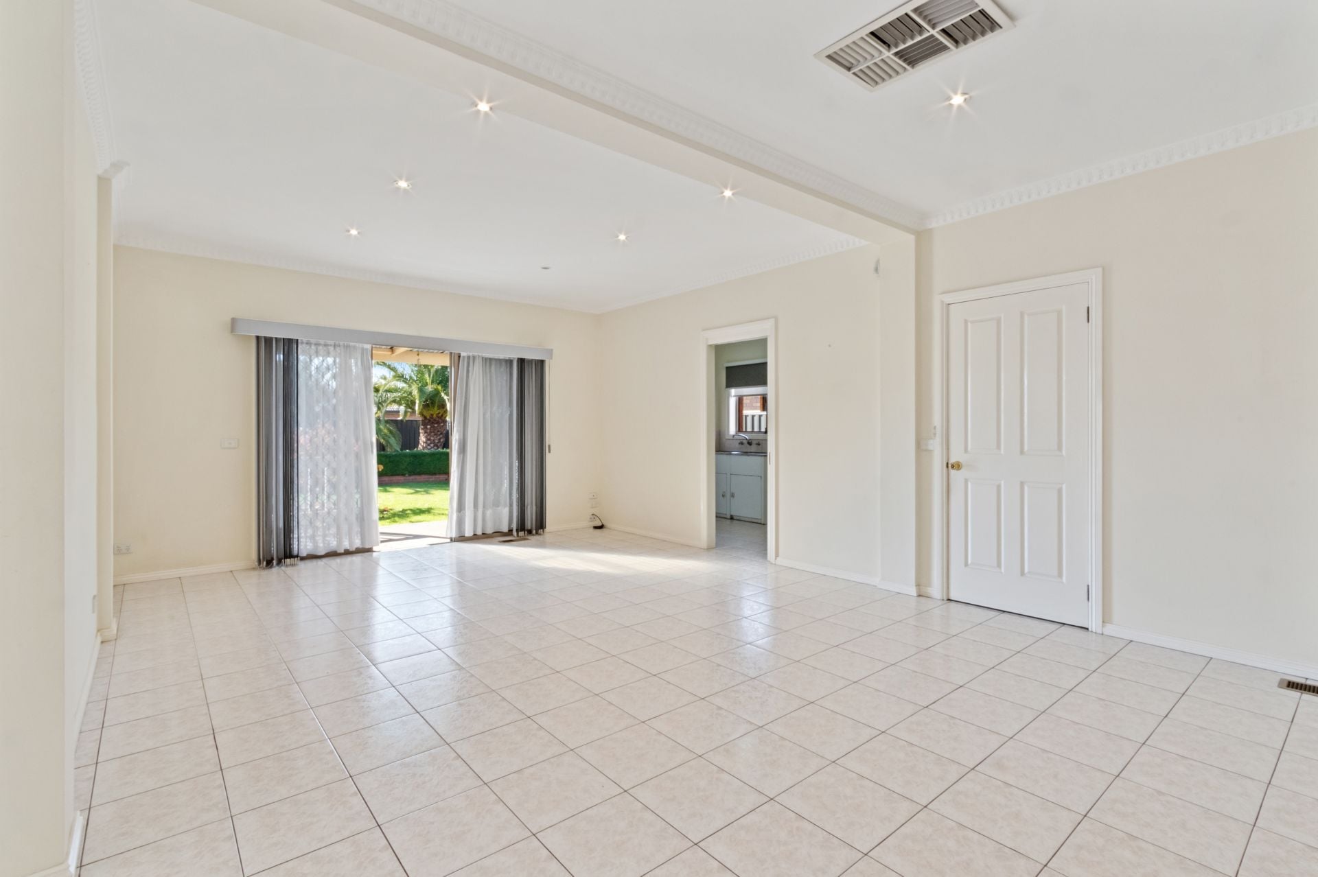 Big Home in Ideal Locale