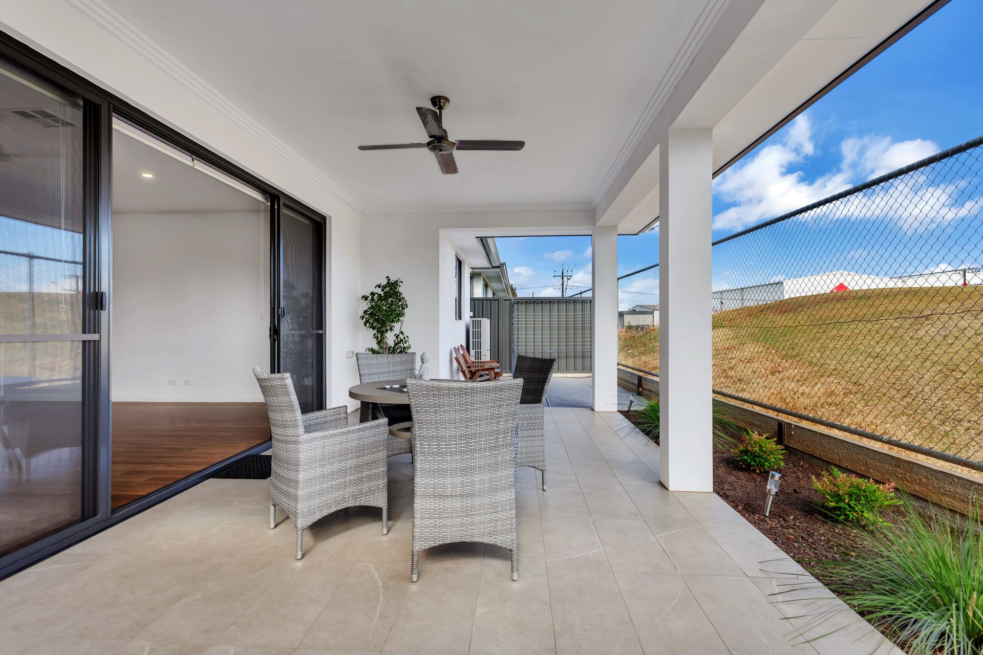 126 Lochside Drive, West Lakes - Thumbnail 5
