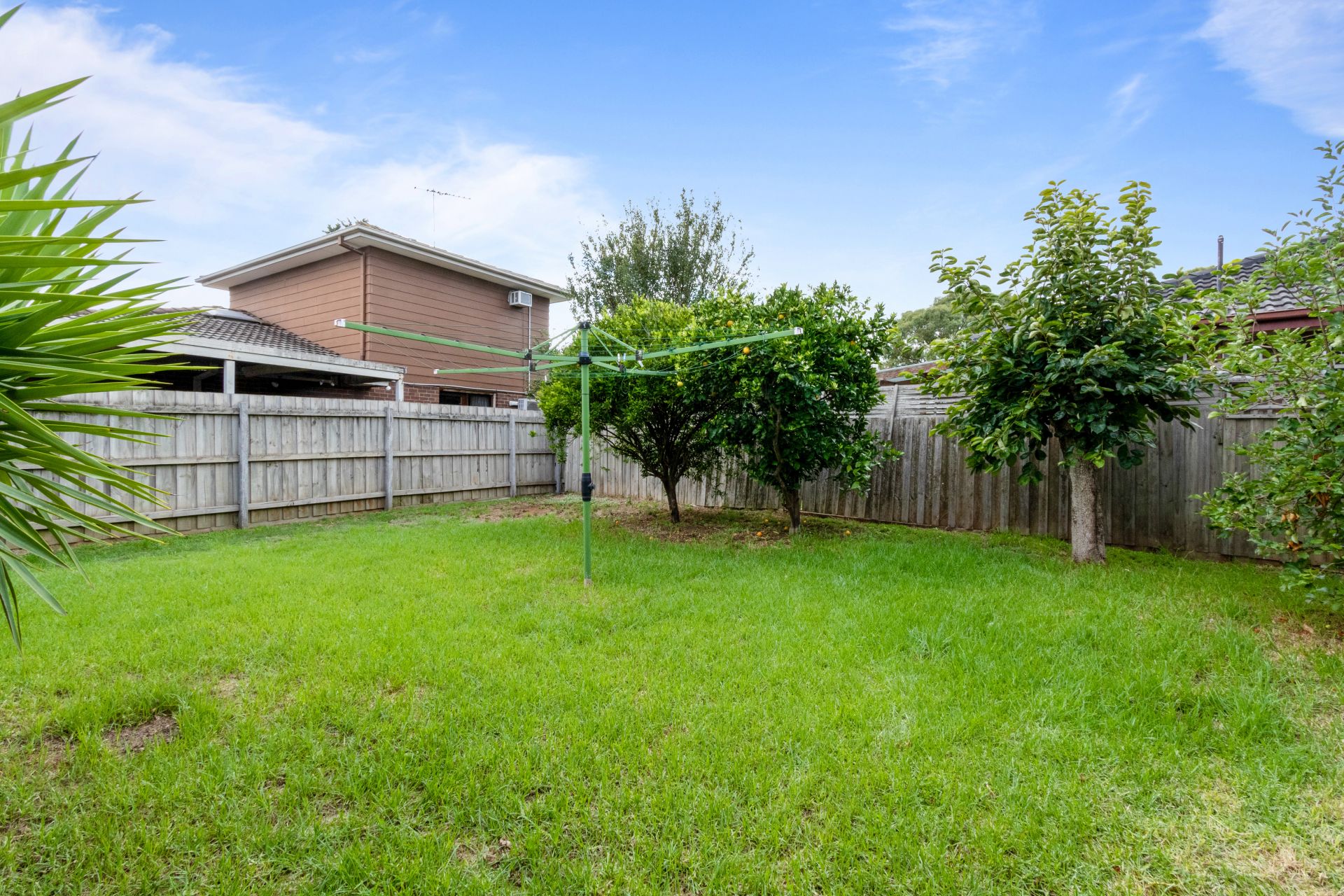 CENTRALLY LOCATED & PERFECTLY PRICED