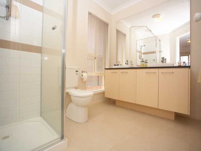 9 Villiers Dve, Point Cook - Thumbnail 3