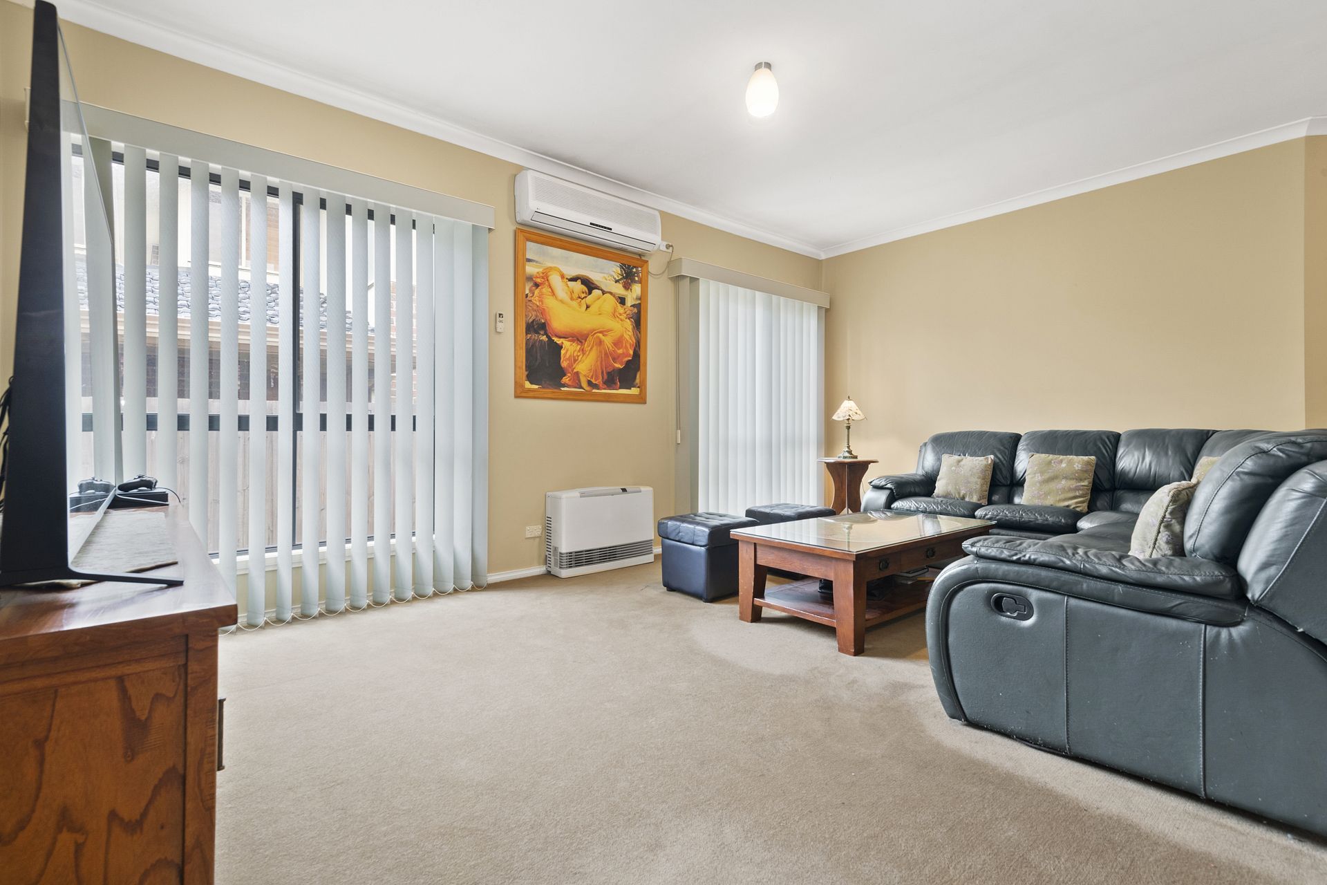 Real Estate For Sale 87 Parklands Drive Thomastown , VIC