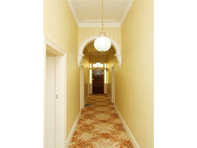 Large Beautiful Home - Full of Character!