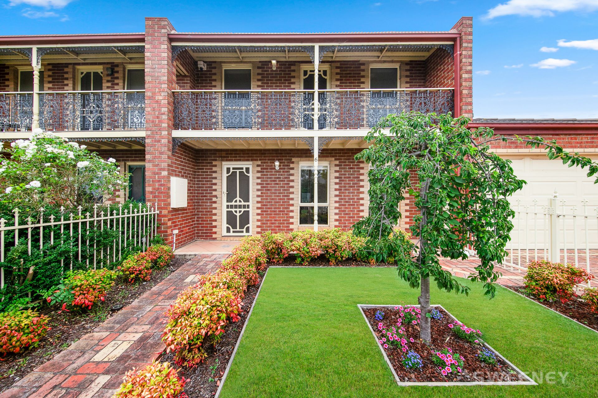 6 Lonsdale Circuit, Hoppers Crossing - Thumbnail 2