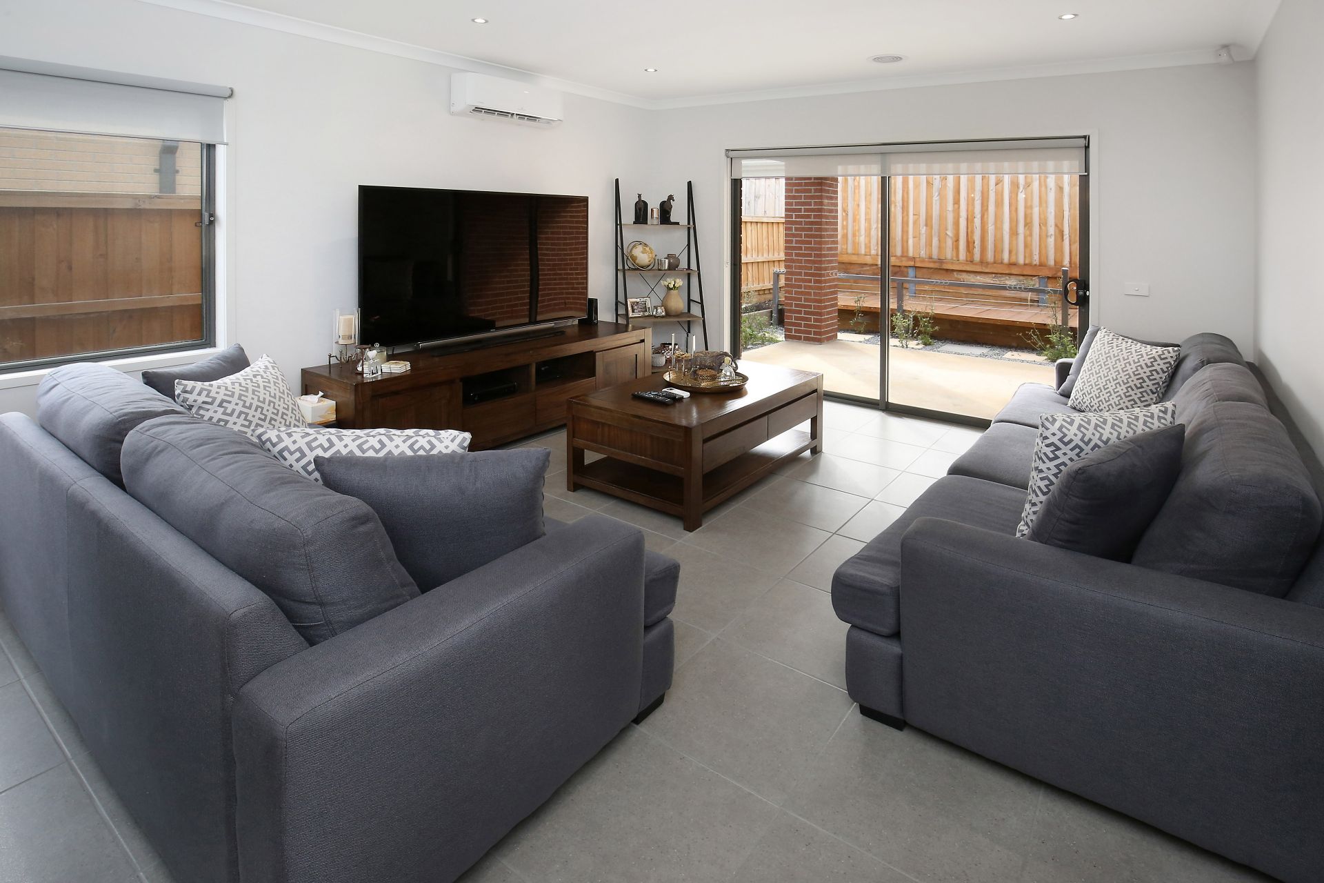 OPEN PLAN LIVING!!