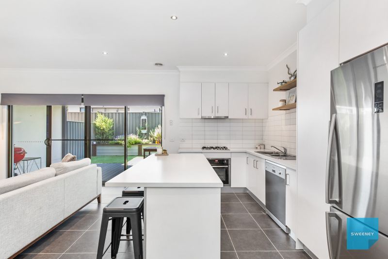 17/79-89 Lancefield Drive, Caroline Springs - Thumbnail 4