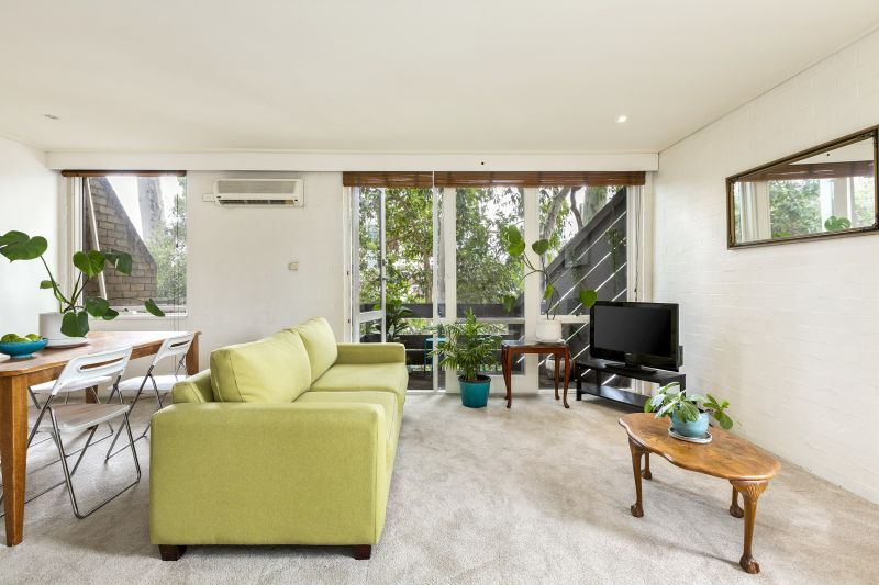 2B Napier Street, South Melbourne, VIC