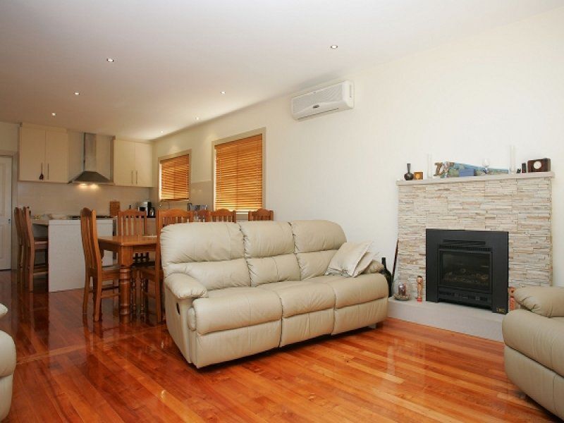 158 Civic Parade, Altona - Thumbnail 4
