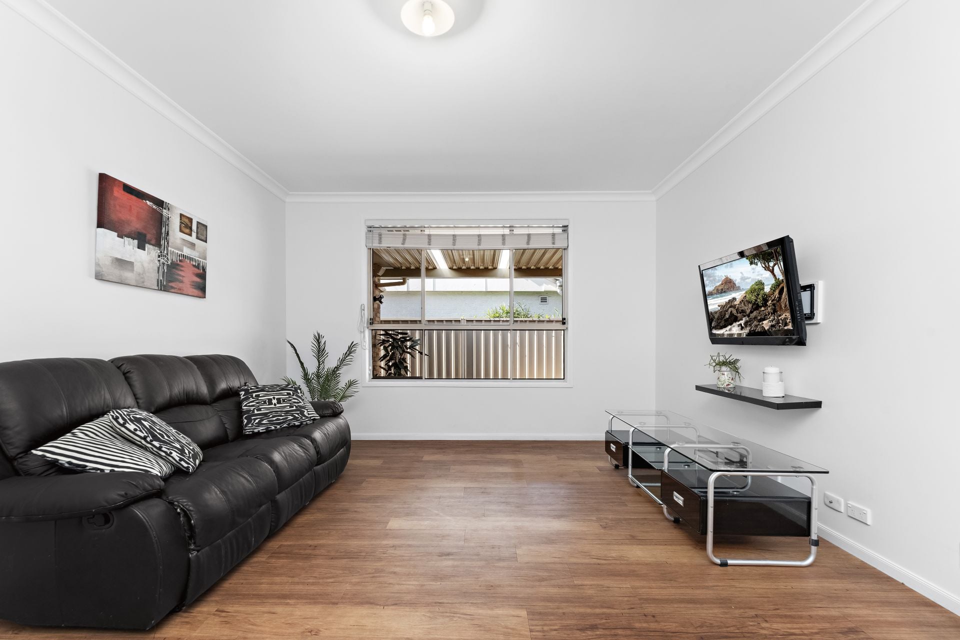 43 Dorrigo Avenue, Woonona NSW