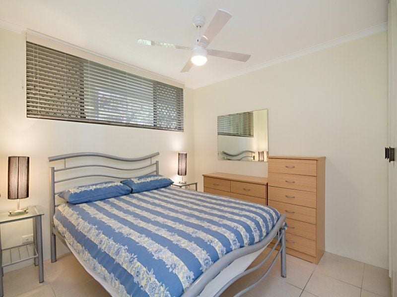 18/22 Marine Parade 'Kirra Gardens' KIRRA QLD, ' Kirra - Thumbnail 8