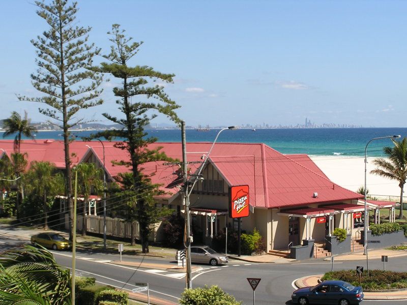 10/22 Marine Parade KIRRA QLD, Kirra - Thumbnail 7