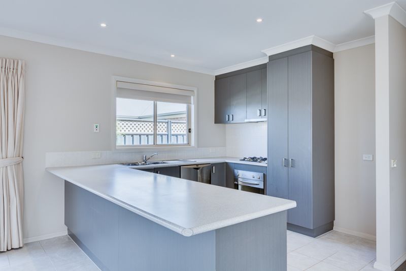 6/80 Main Street, Bacchus Marsh - Thumbnail 3