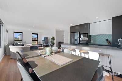 7 Beachrock View, East Devonport, East Devonport - Thumbnail 5