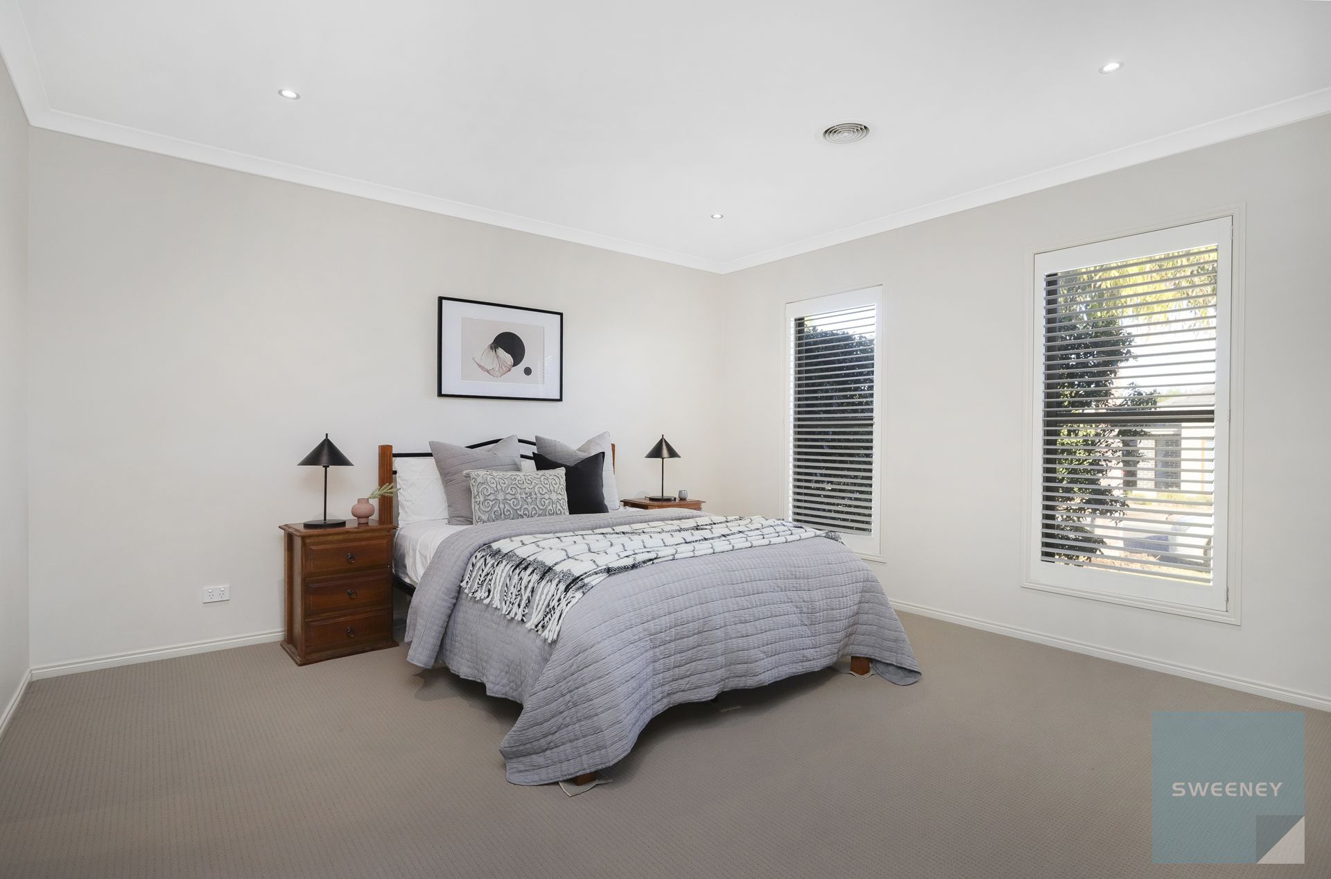 33 Barrington Circuit, Caroline Springs - Thumbnail 3