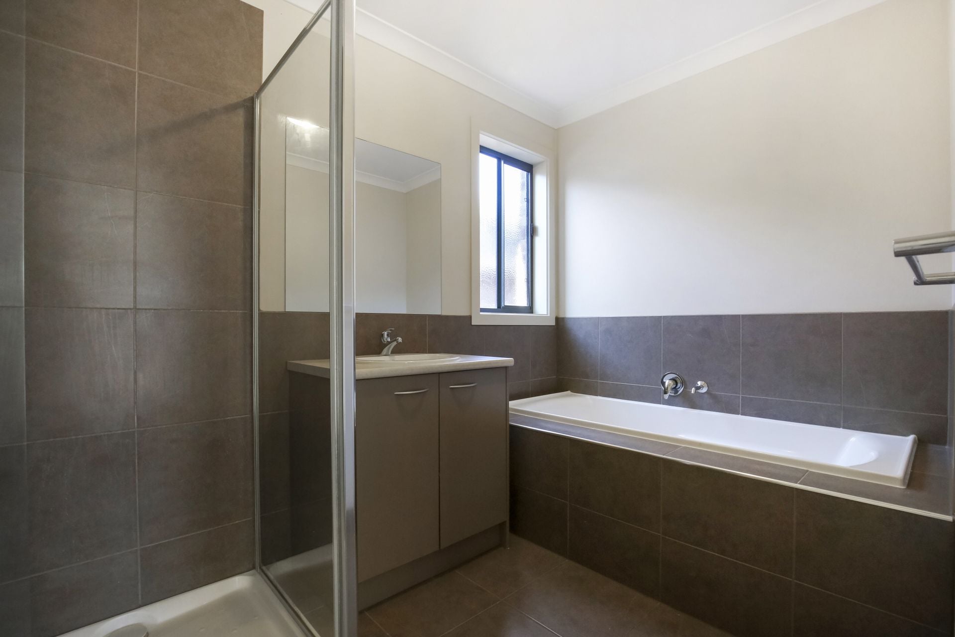 INDULGE IN A MODERN LIFESTYLE