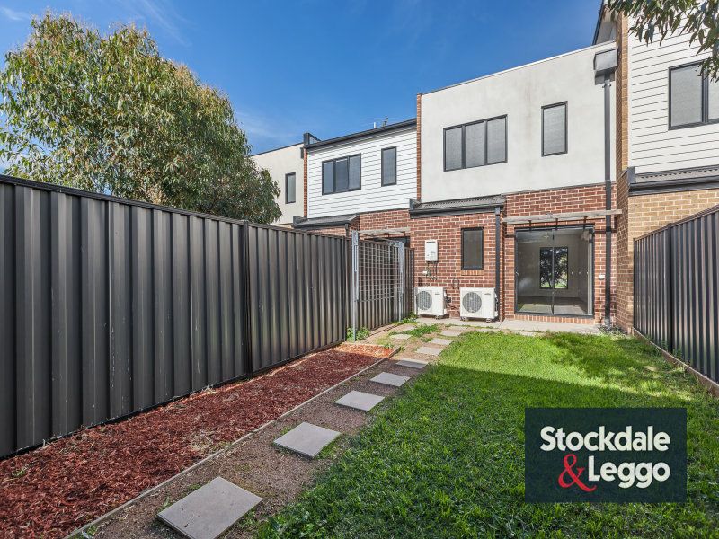 35 Pasture Crescent MERNDA, Mernda - Thumbnail 8