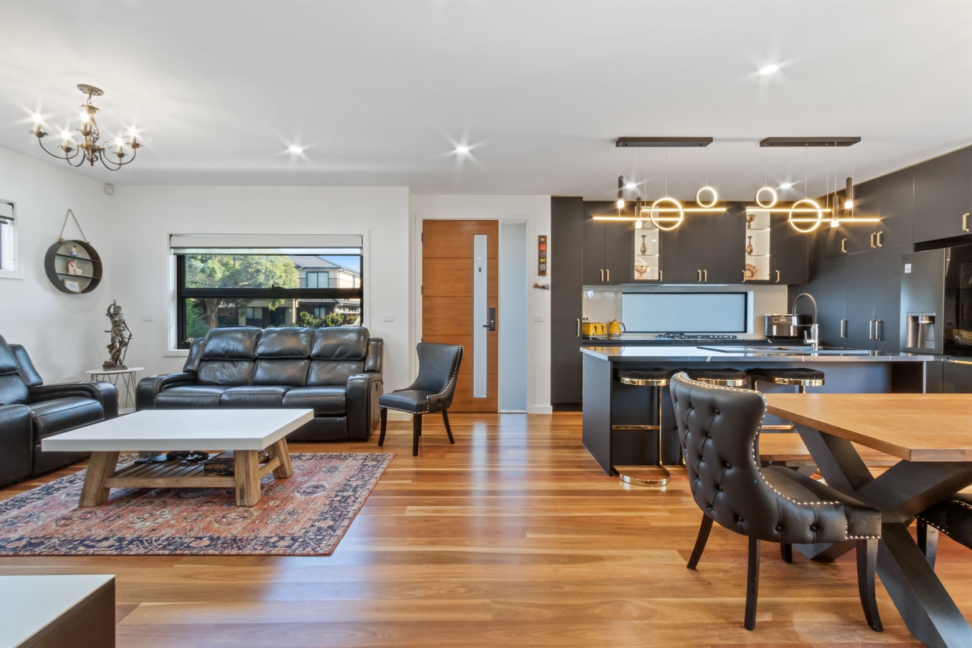 A Perfect Blend of Space and Convenience