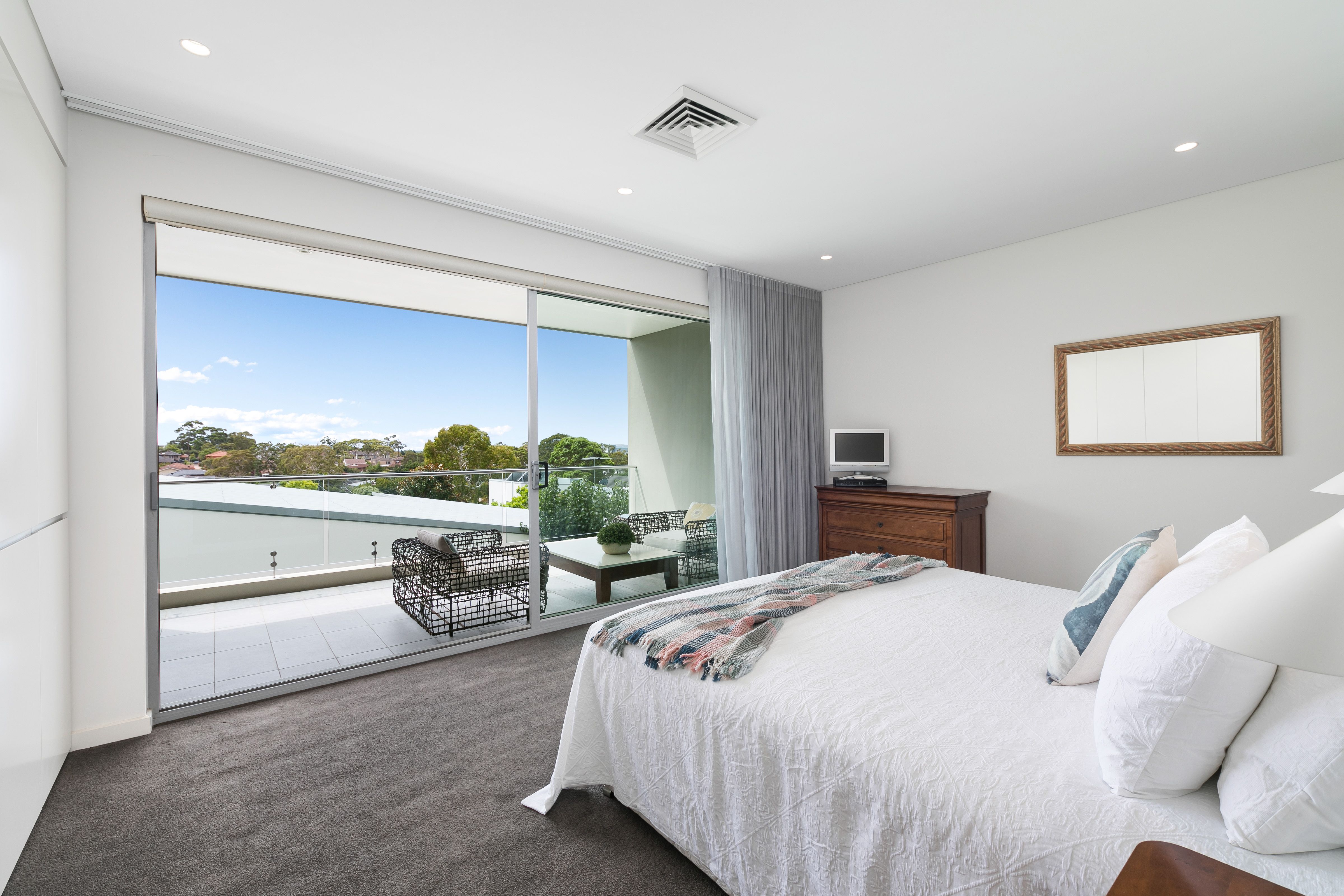 1/219 Burraneer Bay Road CARINGBAH SOUTH 2229