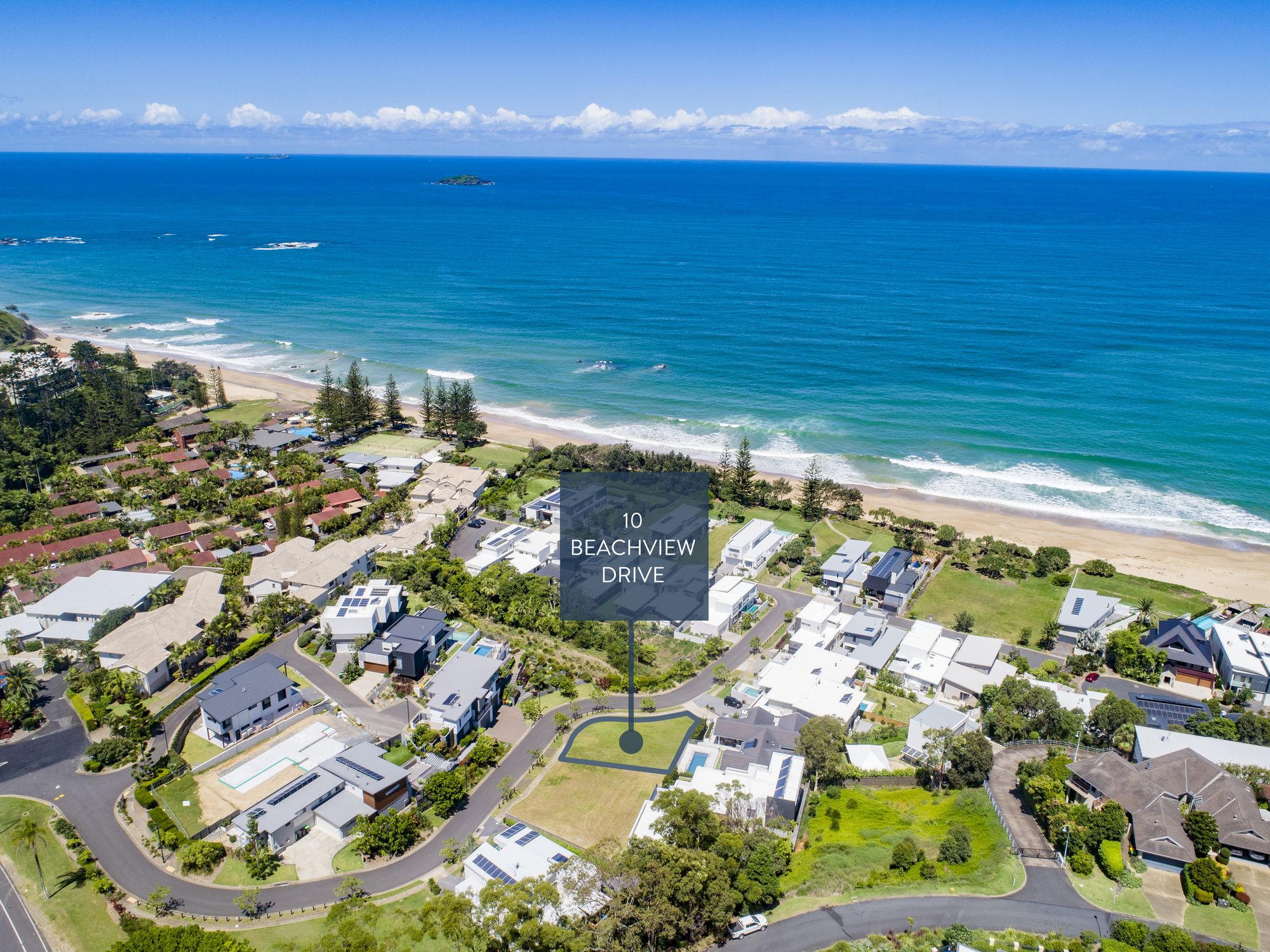 For Sale 10 Beachview Drive Sapphire Beach , NSW