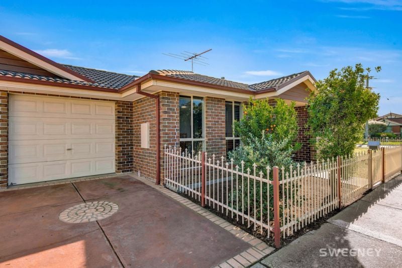 2 Trafalgar Avenue, Altona Meadows - Thumbnail 2
