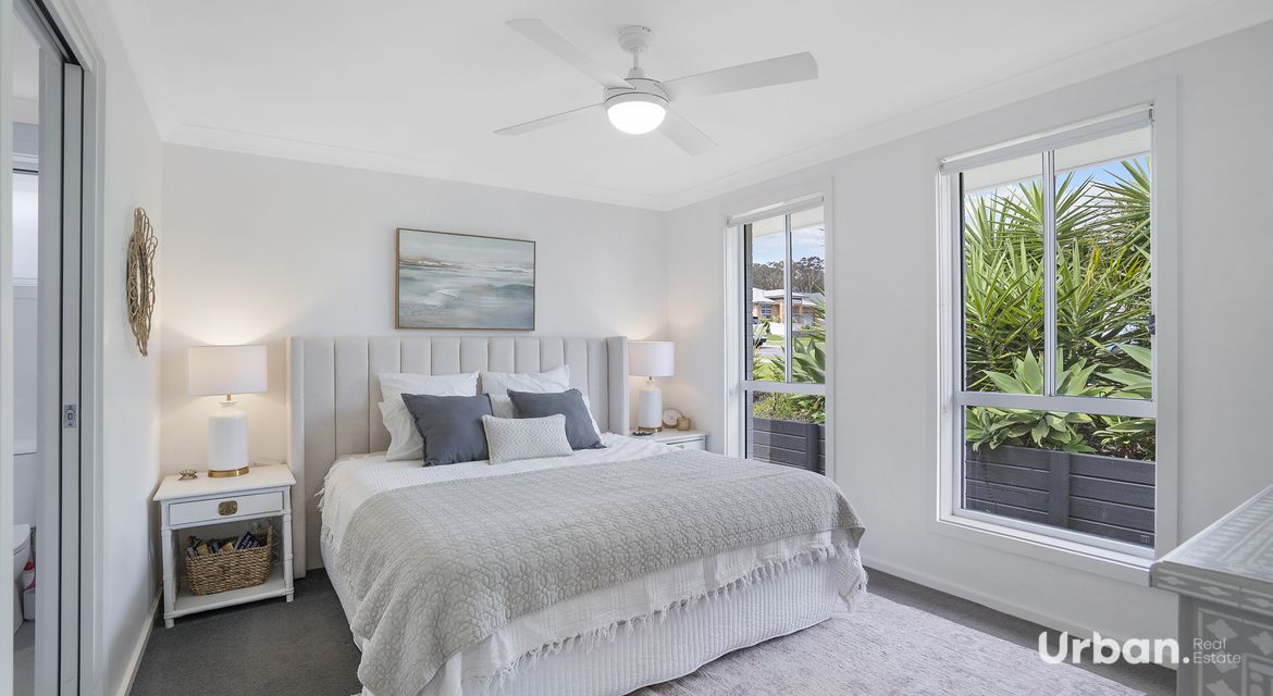Wadalba 72 Figtree Boulevard