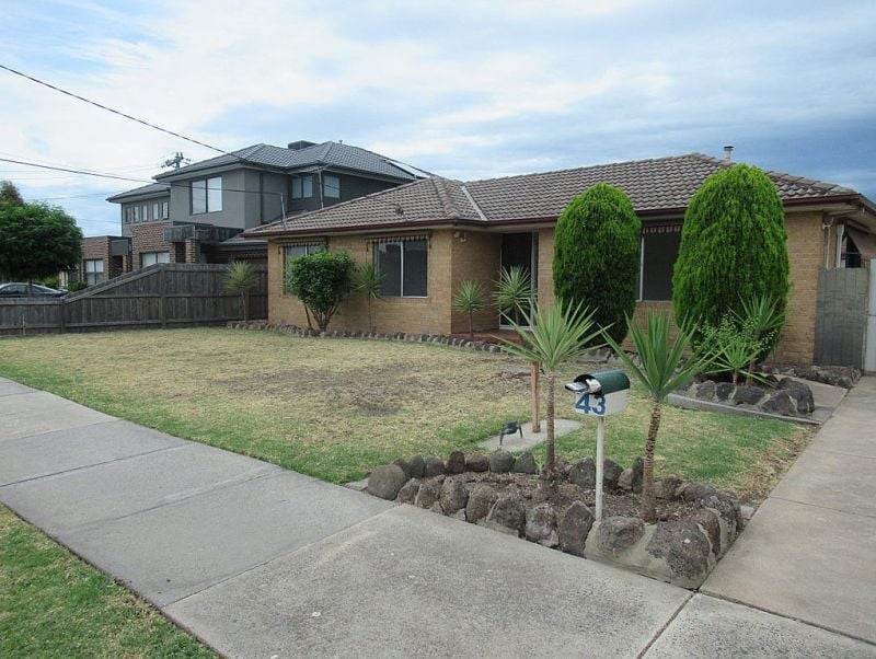 43 Pinetree Crescent, Lalor