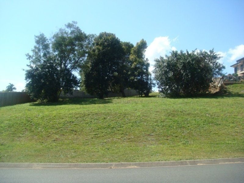 12 Bourne Crescent Woombye QLD, Woombye - Thumbnail 2