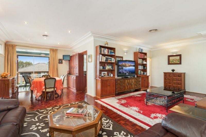 98 Port Hacking Road, Sylvania, Sylvania Waters - Thumbnail 4