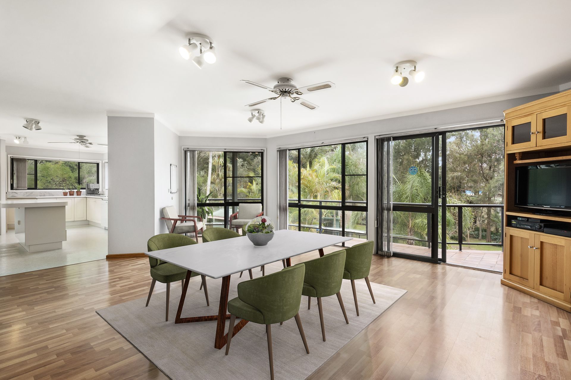 Real Estate For Sale 6 Sunninghill Circuit Mount Ousley , NSW