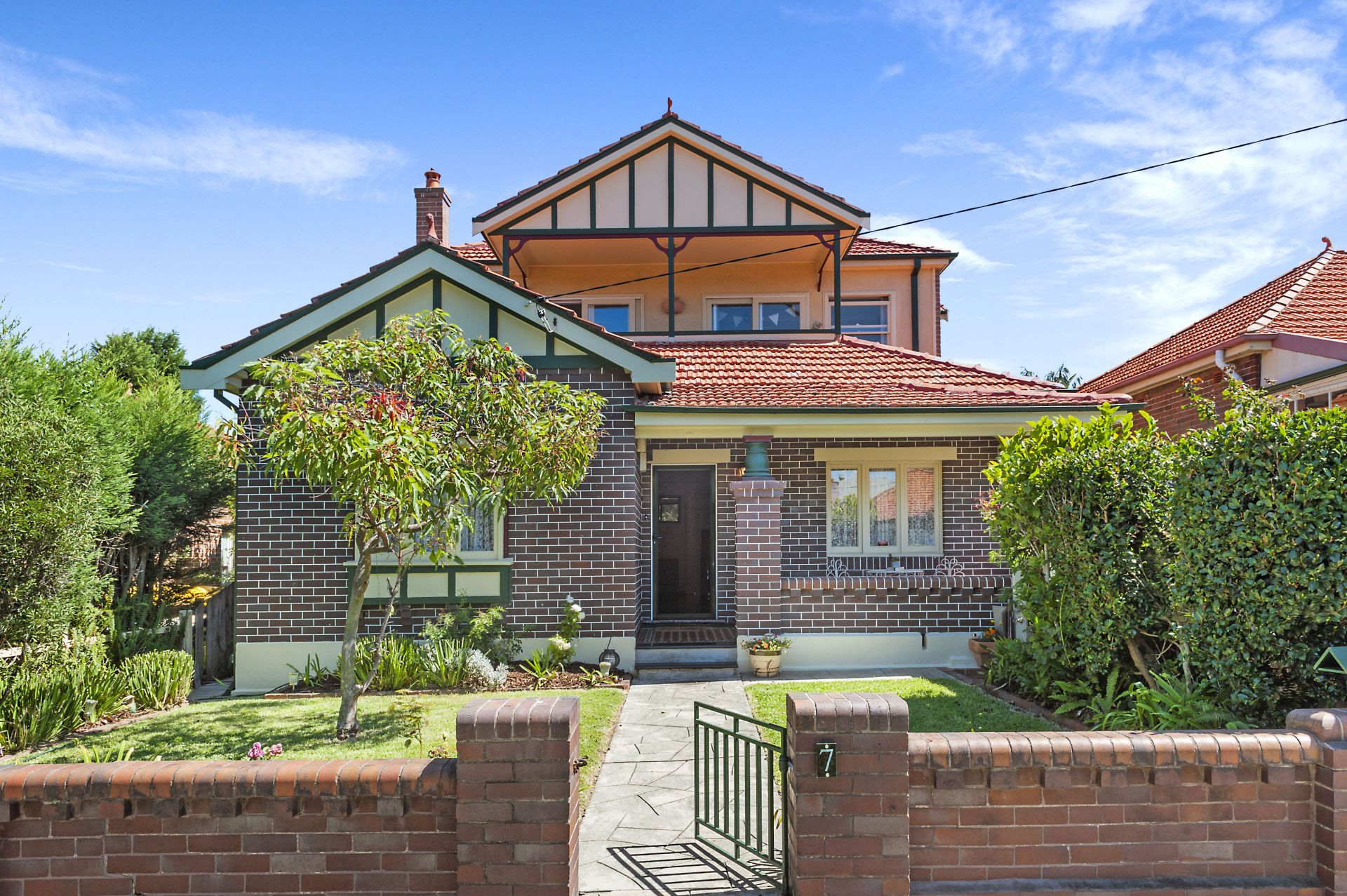 Sold property Sold Price for 7 Street Russell Lea NSW 2046