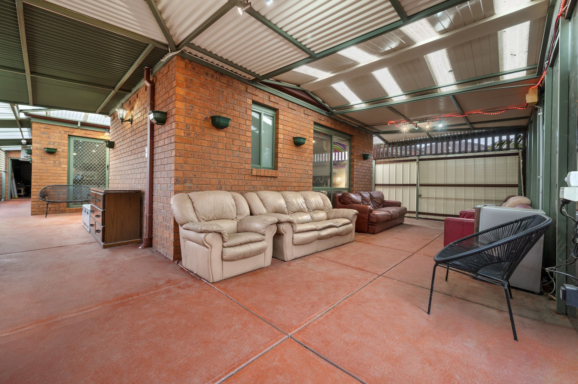 AFFORDABLE START IN A GREAT LOCATION