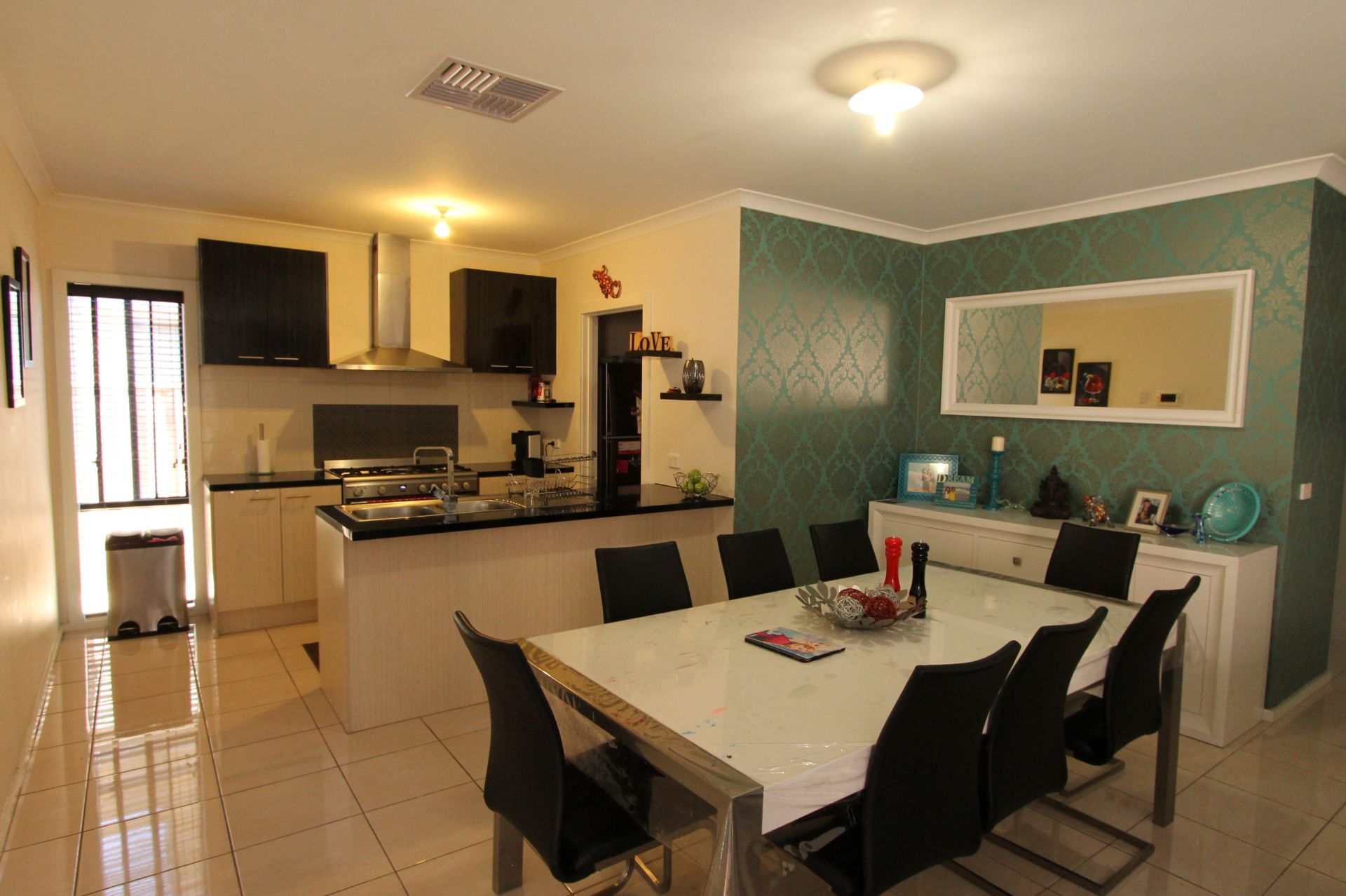 Beautifully Presented Family Home
