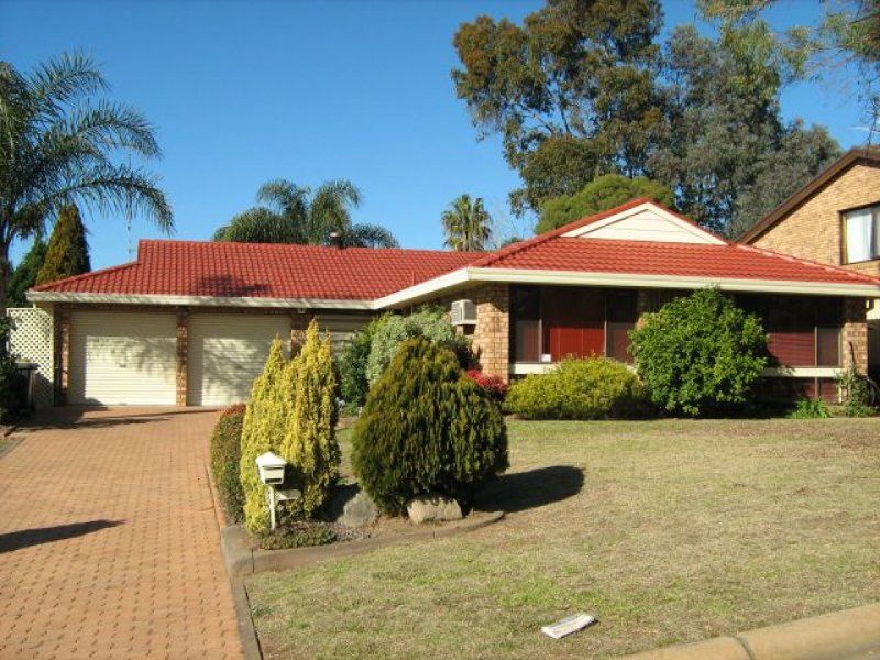 Real Estate For Sale 7 Squeers Place Ambarvale , NSW