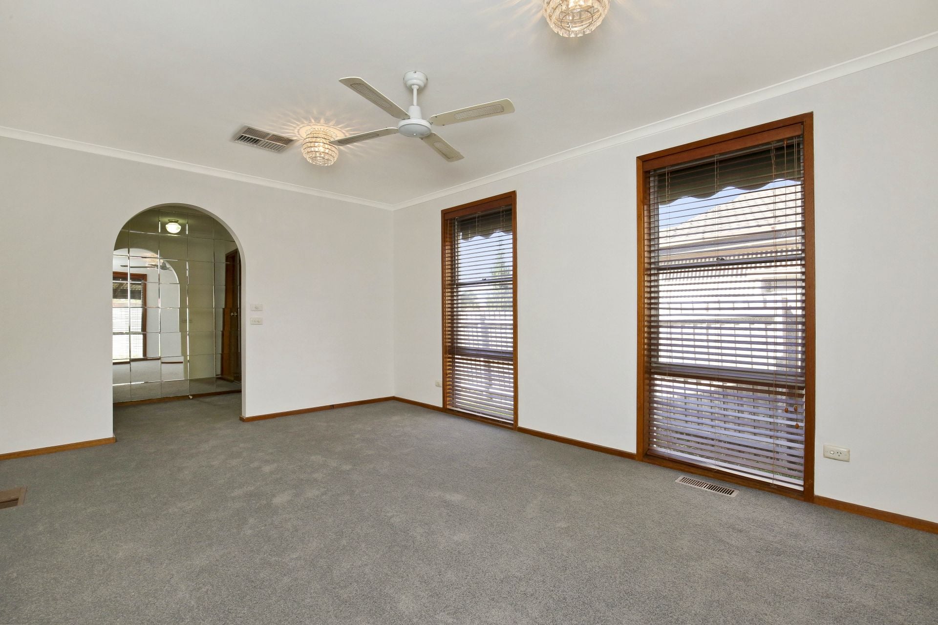 LOVELY FAMILY HOME