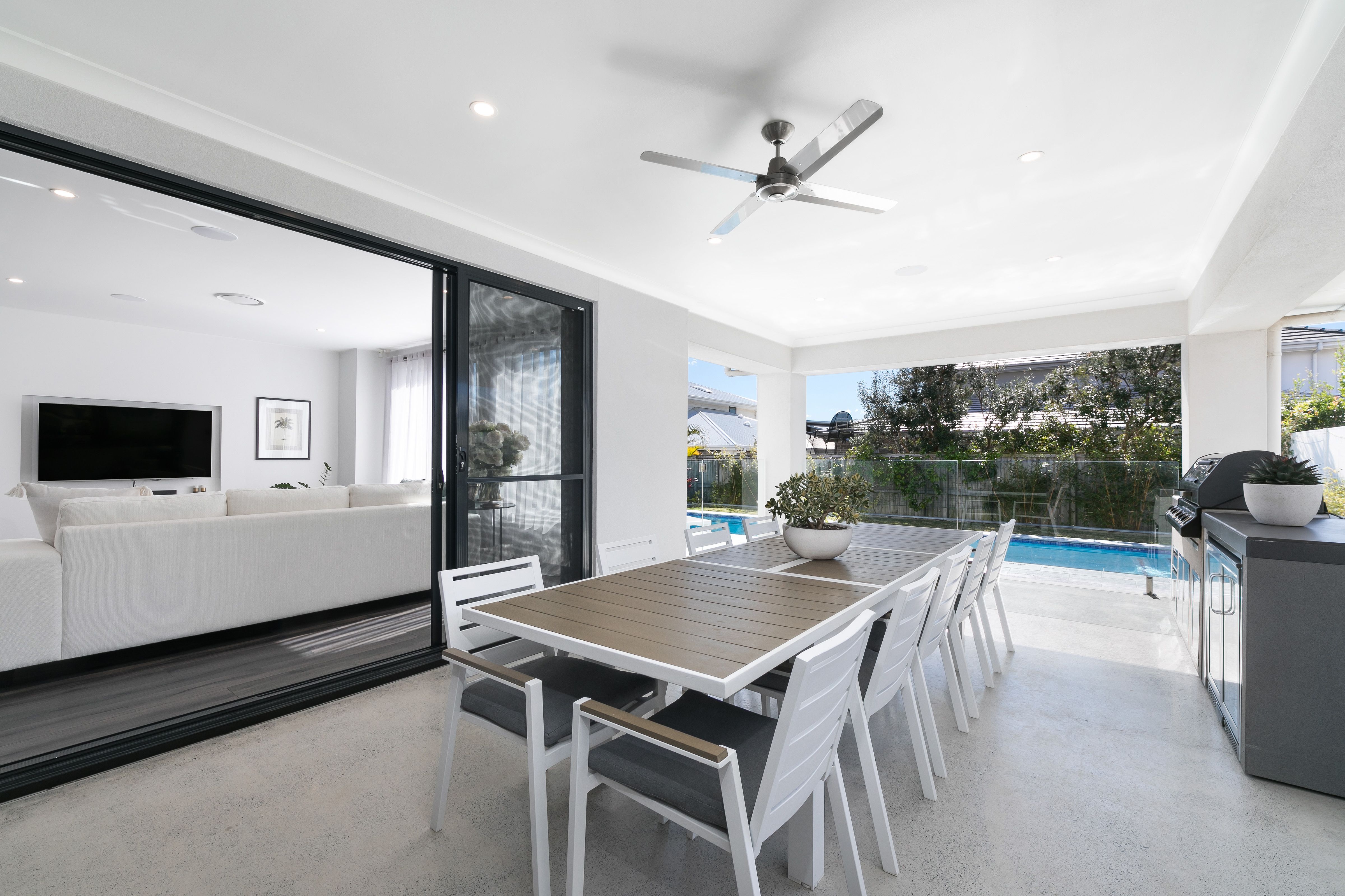 7 Brolga Ave GREENHILLS BEACH 2230