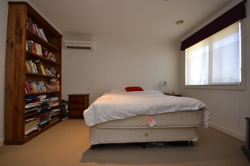 GREAT SIZED TOWNHOUSE