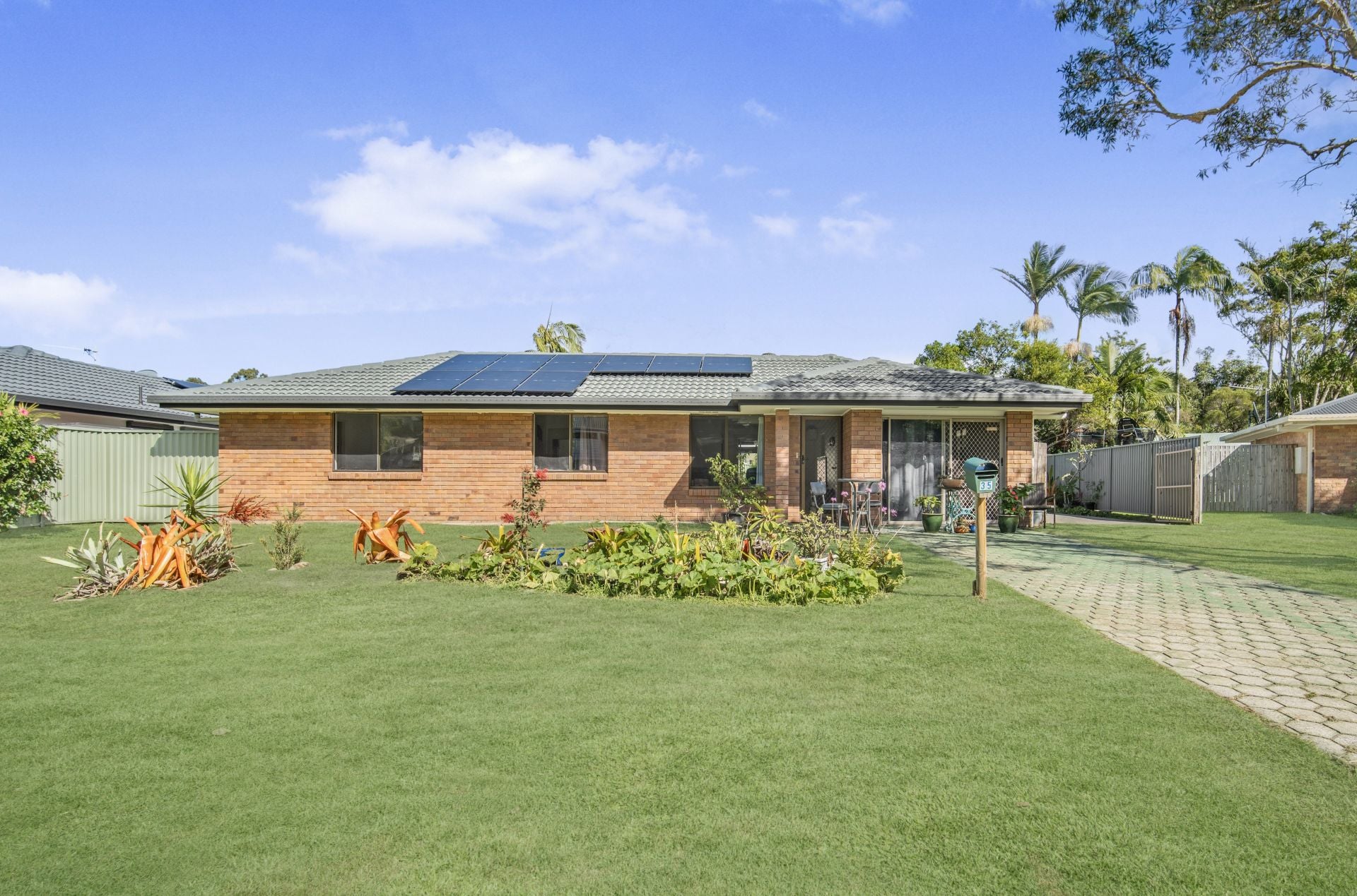 $ 1,210,000, Currumbin Waters - Thumbnail 5