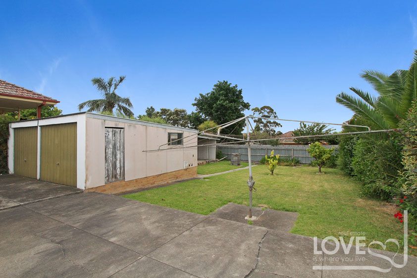 PERFECTLY LOCATED THREE BEDROOM HOME