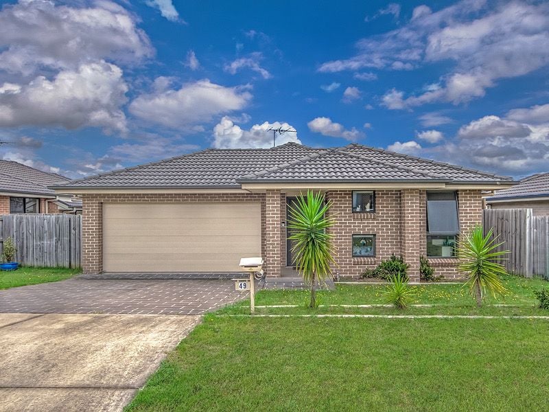 49 Adams Circuit ELDERSLIE NSW, Elderslie - Image 1