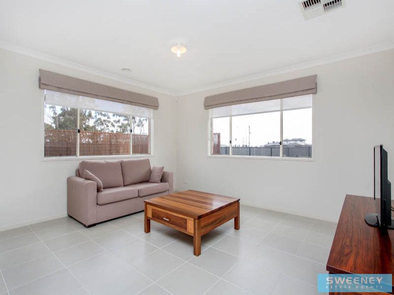 31 Pembroke Crescent, Derrimut - Thumbnail 6