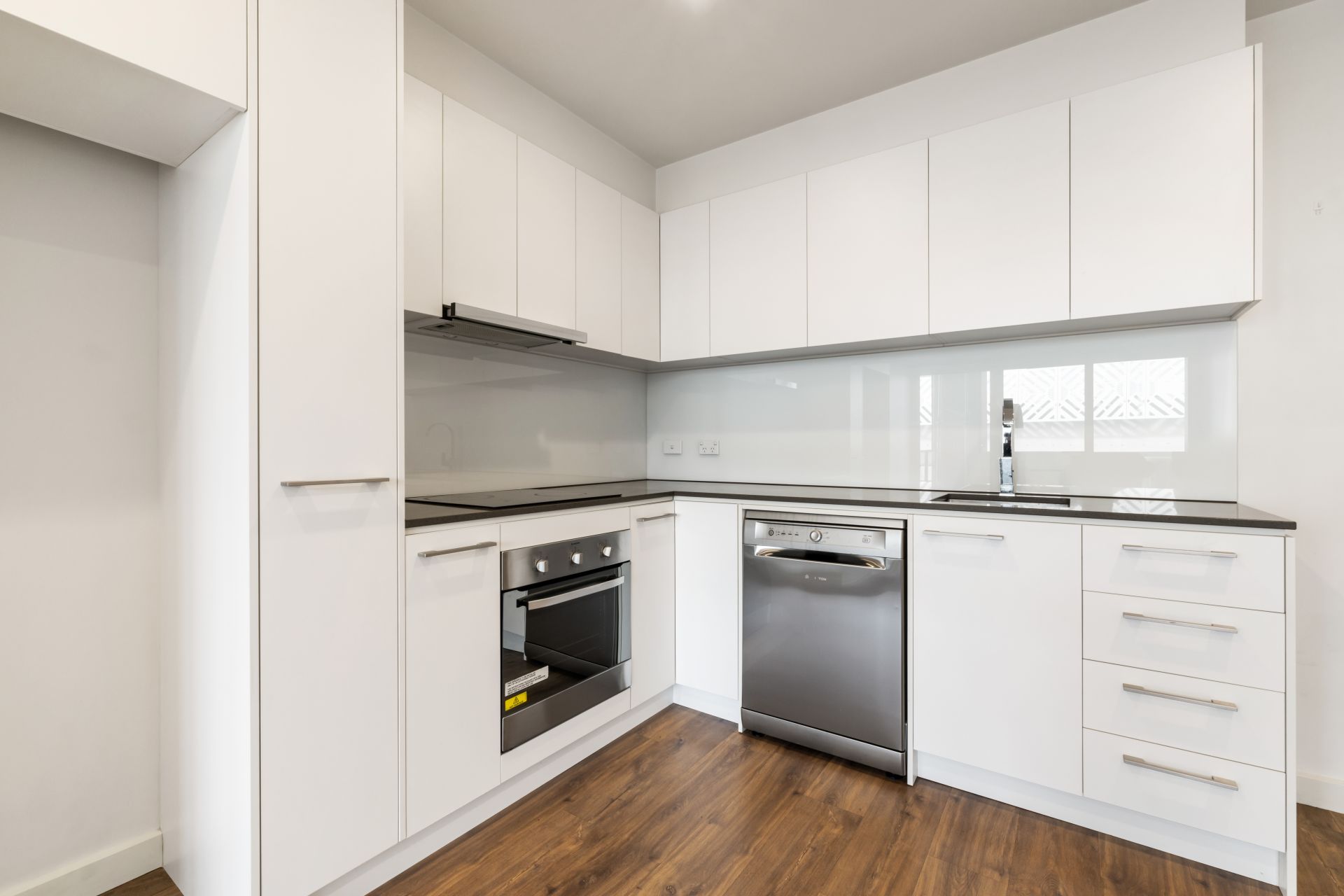 Modern Apartment in Prime Preston Location