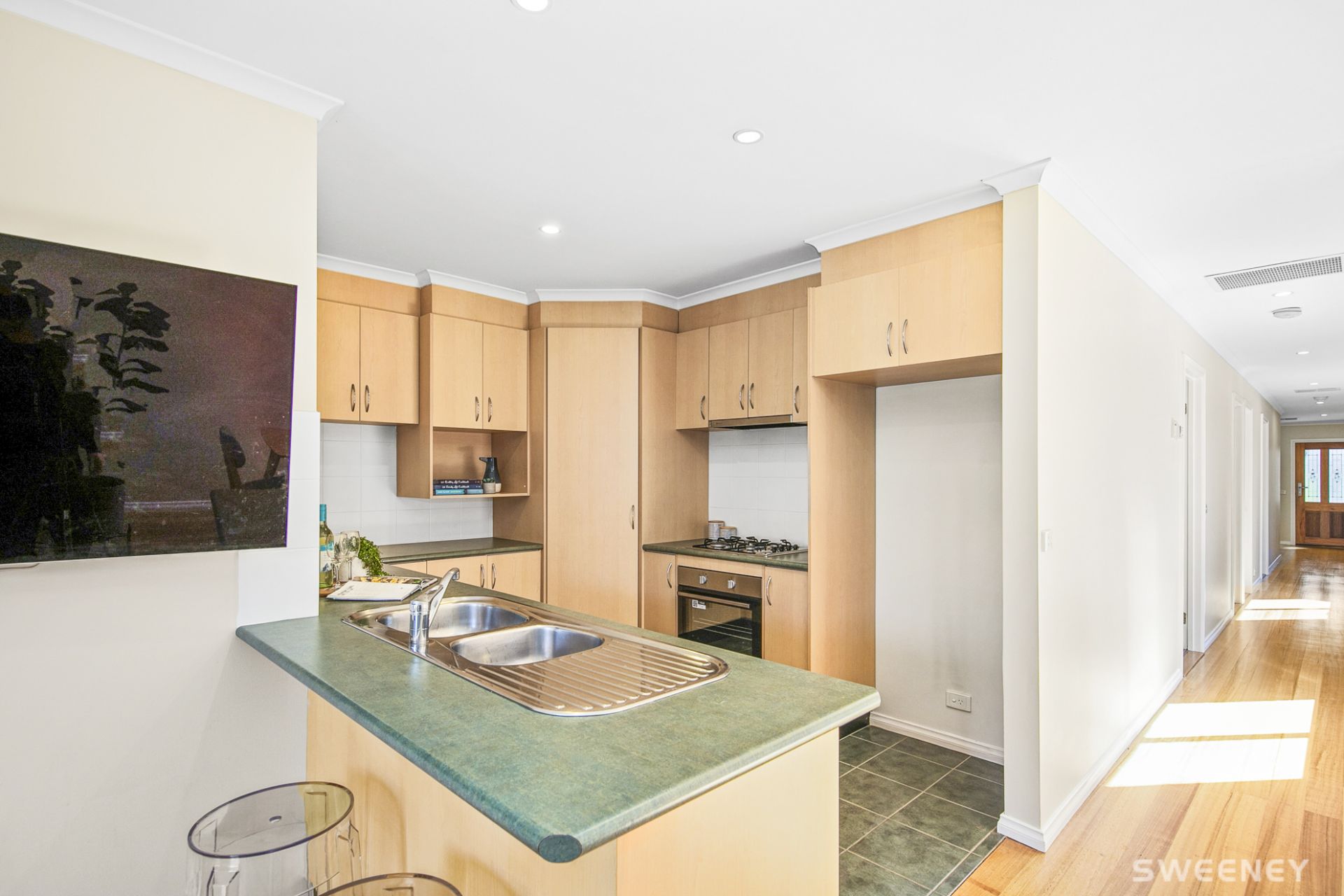 22 Roach Drive, Altona Meadows - Thumbnail 7