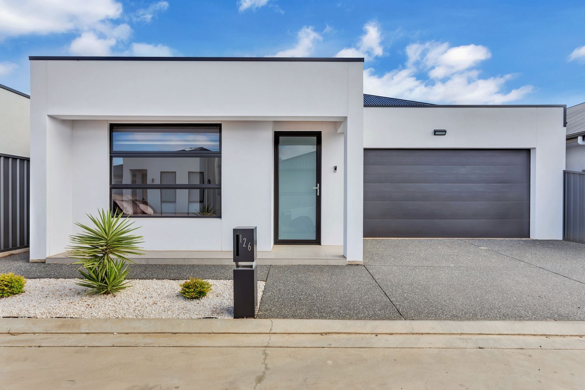 126 Lochside Drive, West Lakes - Thumbnail 2