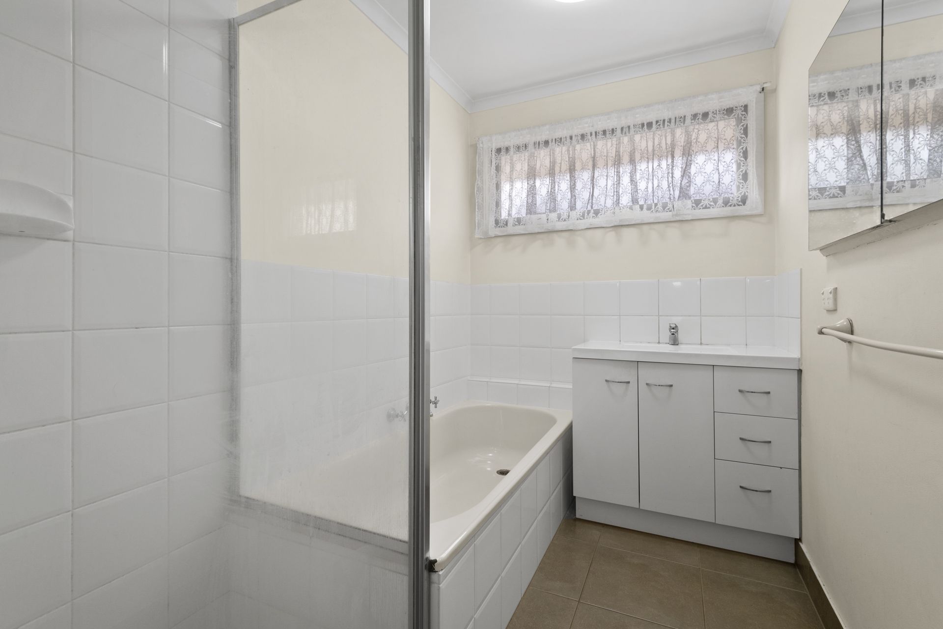 PERFECT START ON APPROX 606m2 LAND