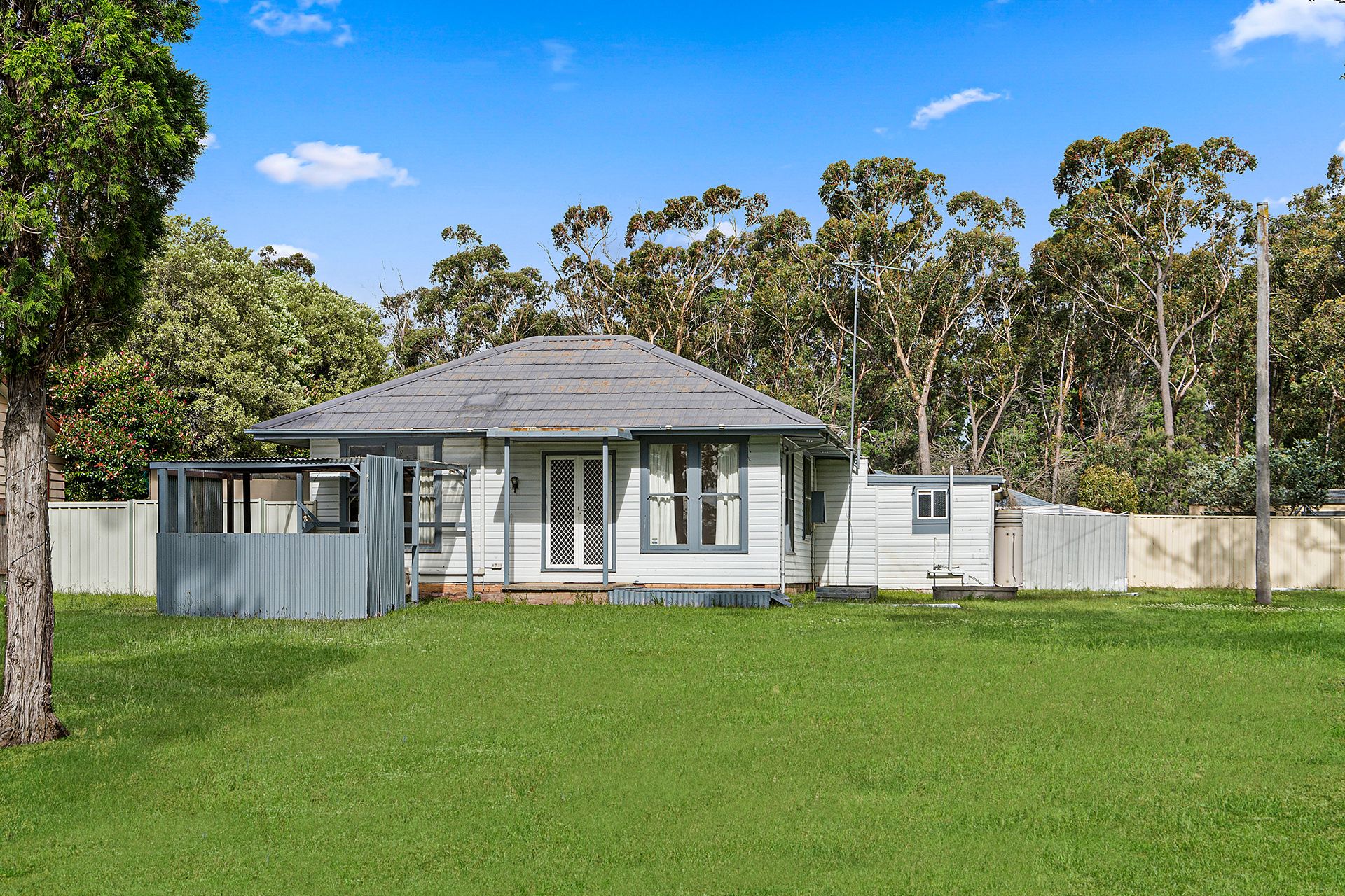 Real Estate For Lease 22 Kiandra Crescent Yerrinbool , NSW